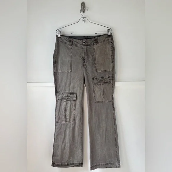 Free People The Thing Is Low-Rise Utility Cargo Pants - Picture 1 of 16